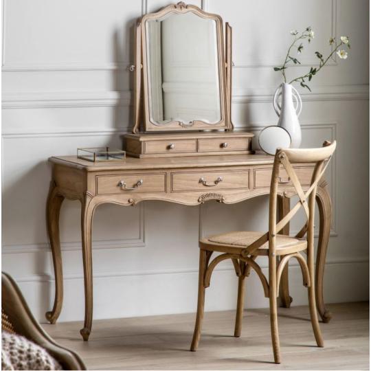 klasicky vyrezavany toaletny stolik mediteran plny drevny obciansky provence vidiecky statok elegantny lahky vzdusny 2.jpg